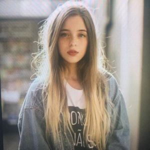 Meet your Posher, Jeannette